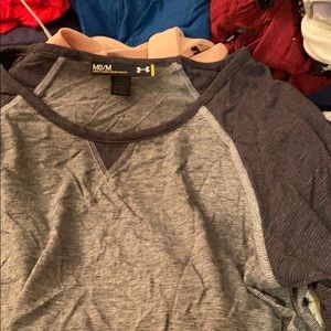 3/4 sleeve two toned shirt